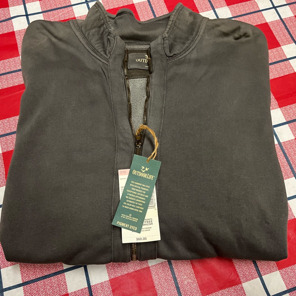 Outdoor life zip up